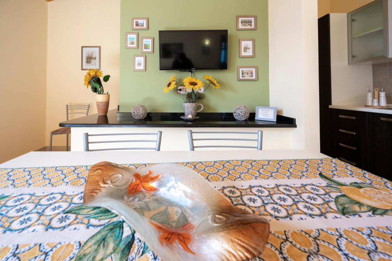 Villa Tonnara Vista Mare - Siciliavacanza アヴォラ エクステリア 写真